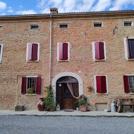 New Flowers Farm Bed and breakfast 3*